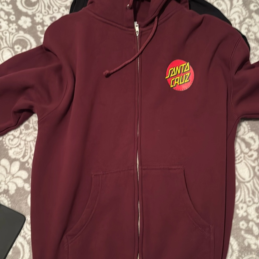 this is a santa cruz sweater